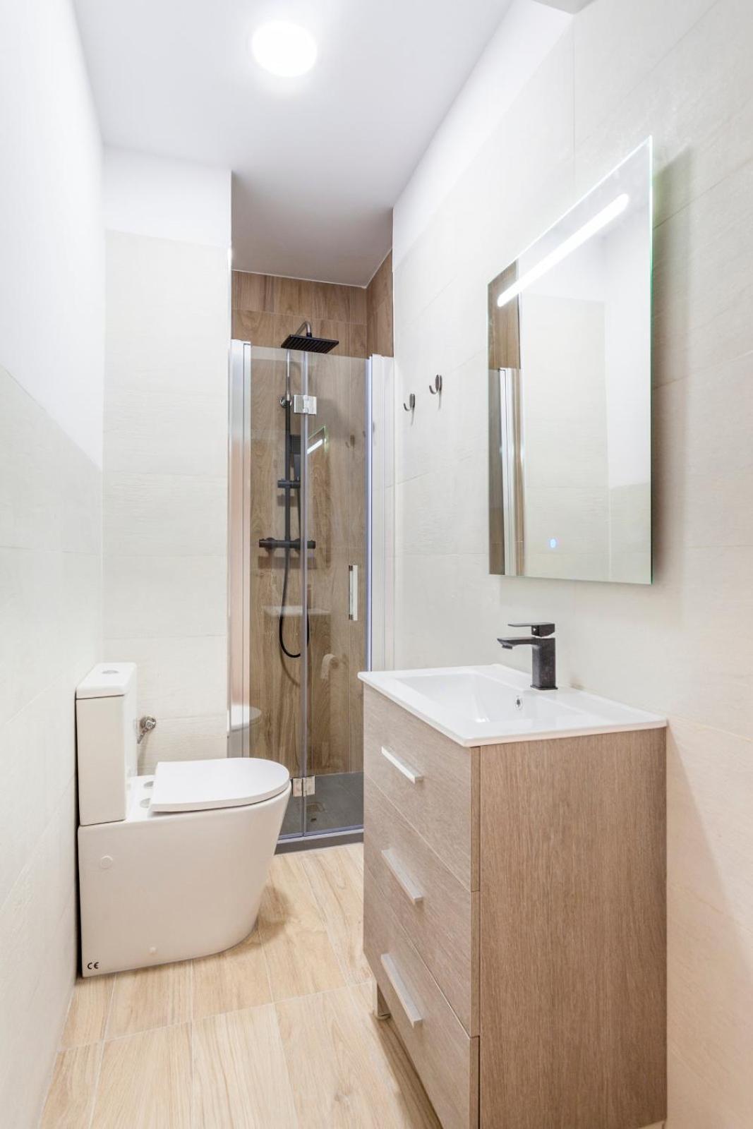 Modern Flat By Mercado Central In Ciutat Vella Valencia Luaran gambar